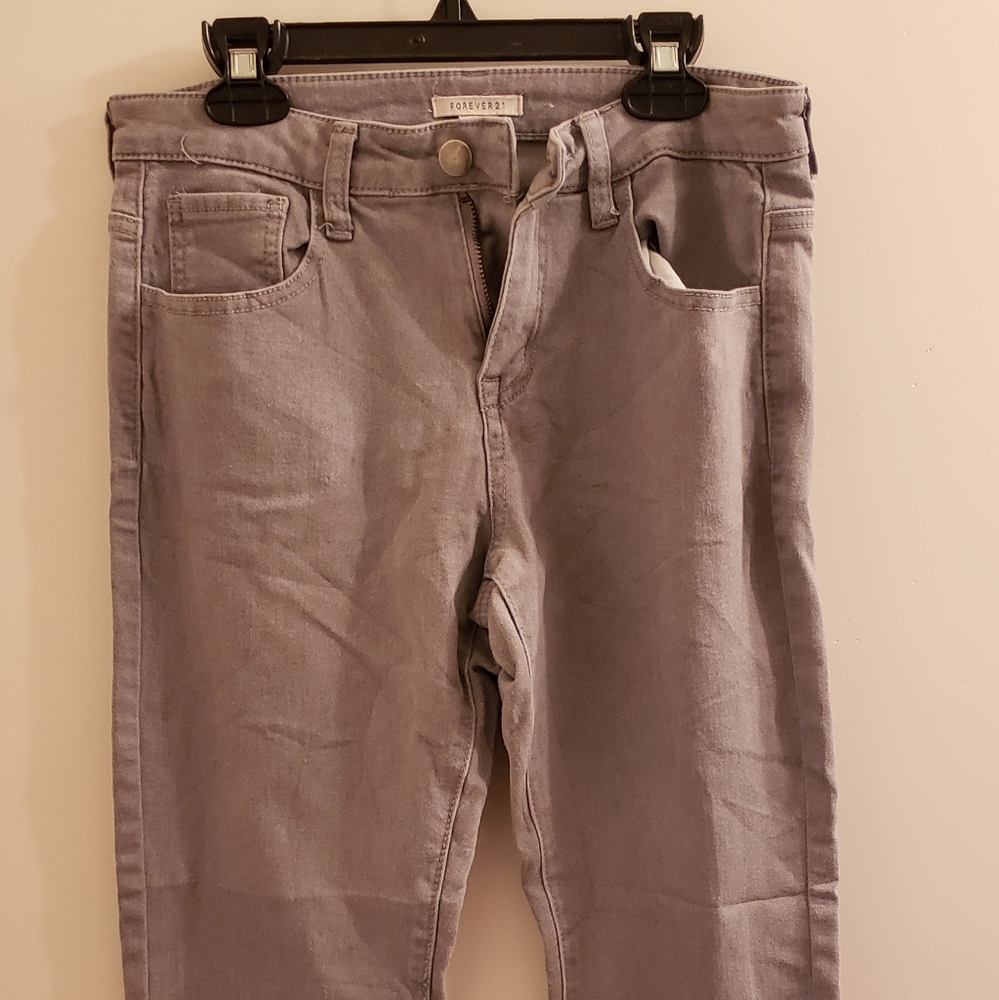 🦄Forever 21 grey skinny jeans